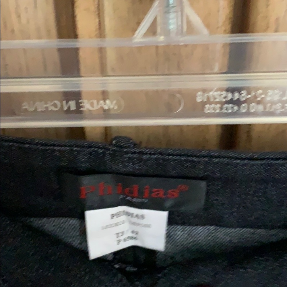 Capris - Picture 4 of 4